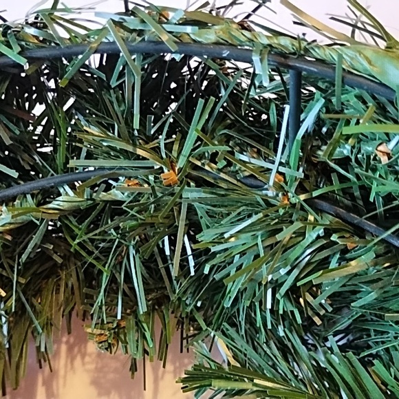 Nwot Ashland Christmas Wreath (14 inches) - Picture 4 of 7